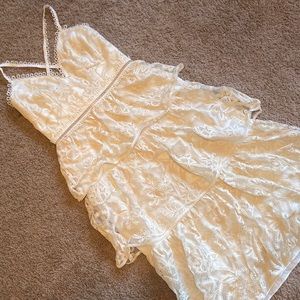 ML Monique Lhuiller Covella dress, NEW with tags, size 6